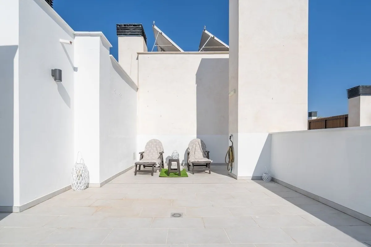 cb6de3db-e3e1-420b-9aee-d2dcc86e74f9