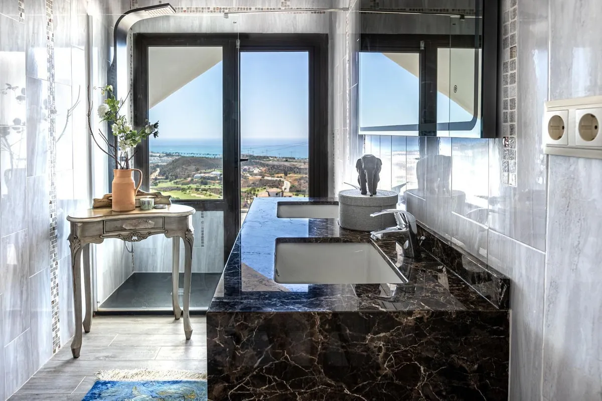 b75346a8-a845-4d75-9846-c955a0449e1a