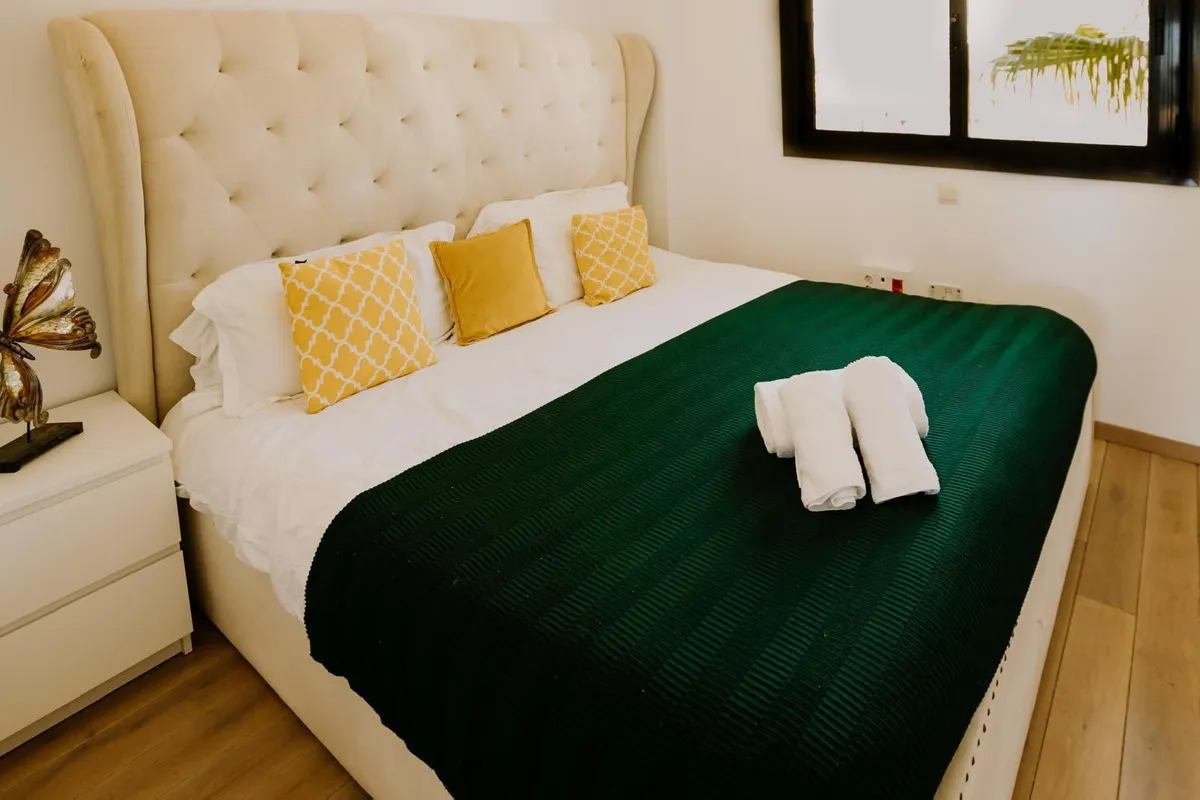 ef20d607-aa42-4aac-96fe-f1b7d4d15a7b