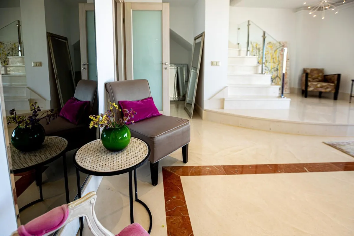 fc32a1b9-76c3-4e43-be12-8b4fb22253a0