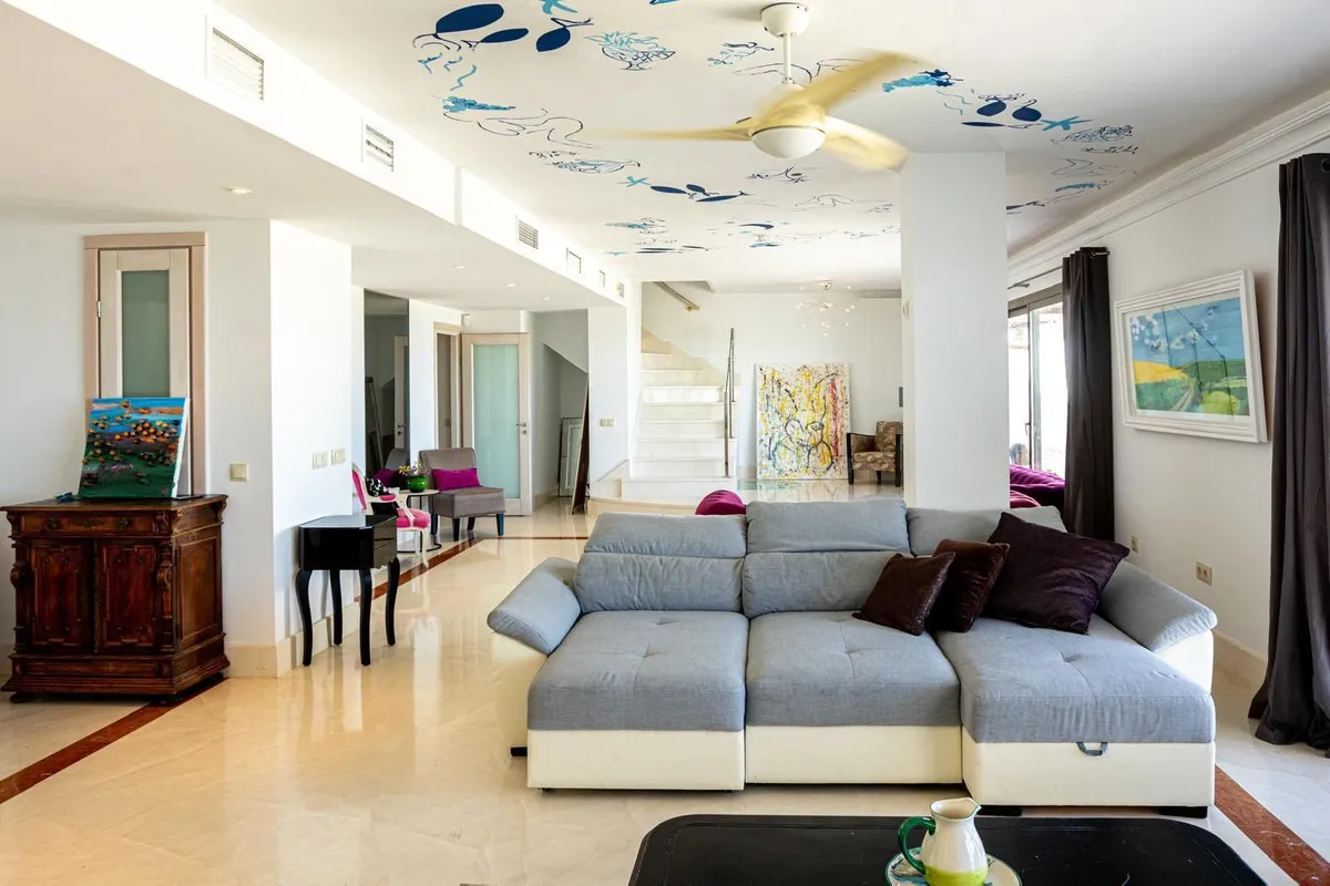 ffccb7e3-86eb-4a1e-9392-a6e8089d5140