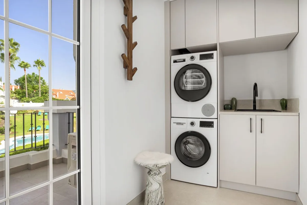 4cda0359-7c84-4a7b-af0c-c4f3361f1929