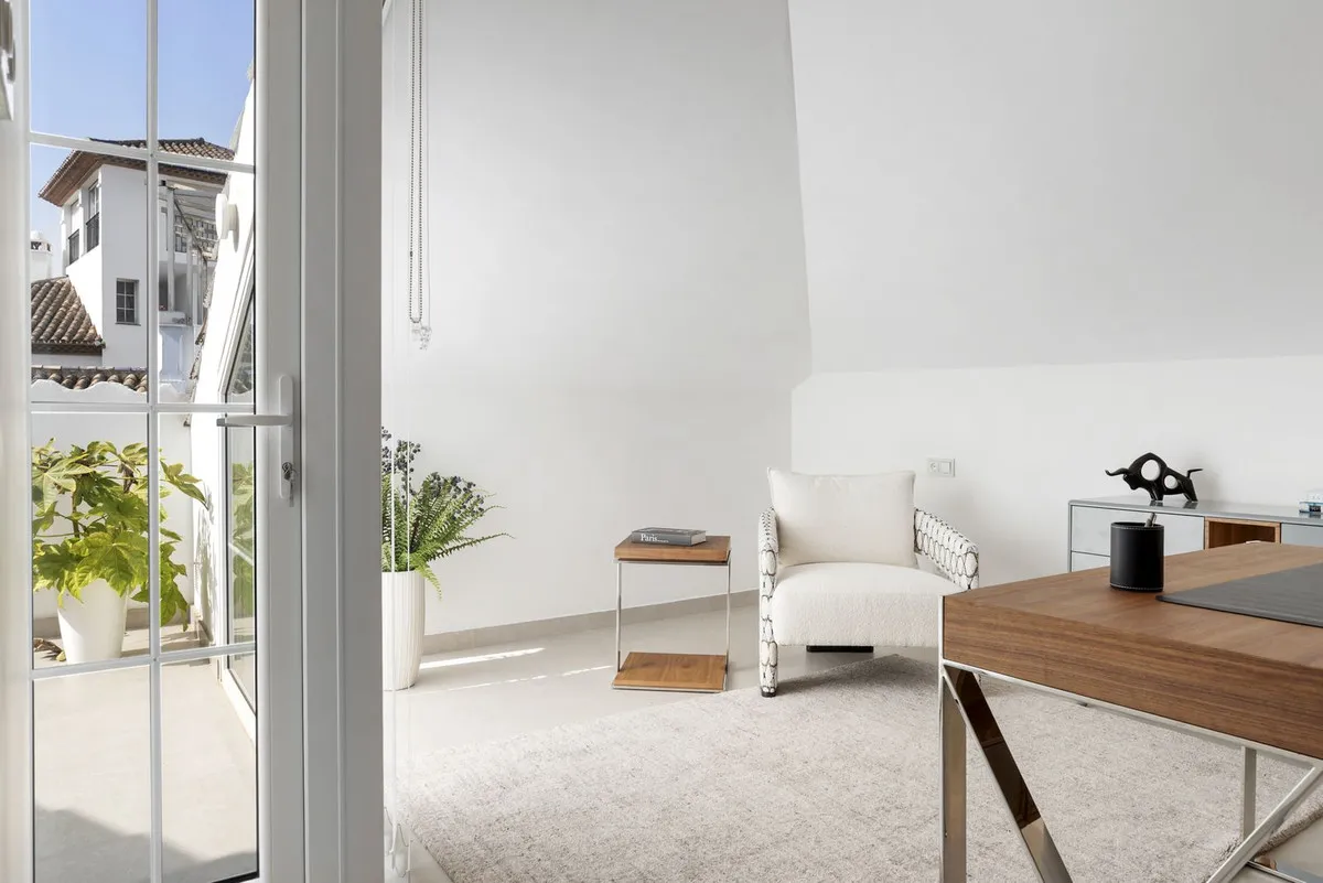 61fbbdc2-1394-4c5d-b118-cb0469adf2e5