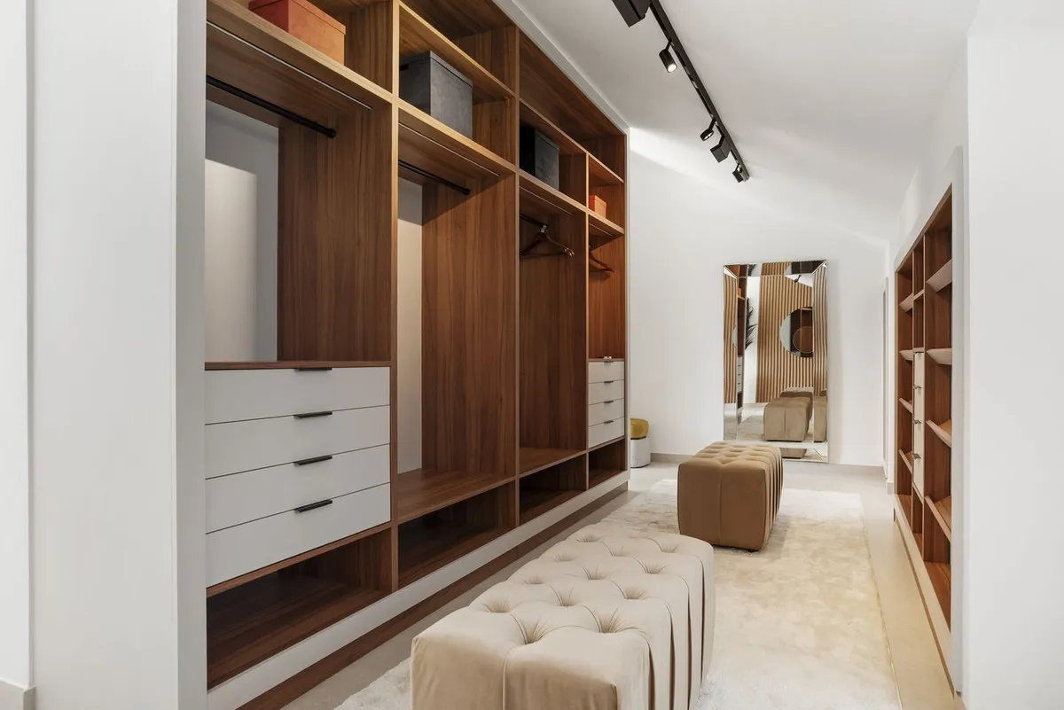 77cffd03-7120-453b-9a62-c7b486ea3cad