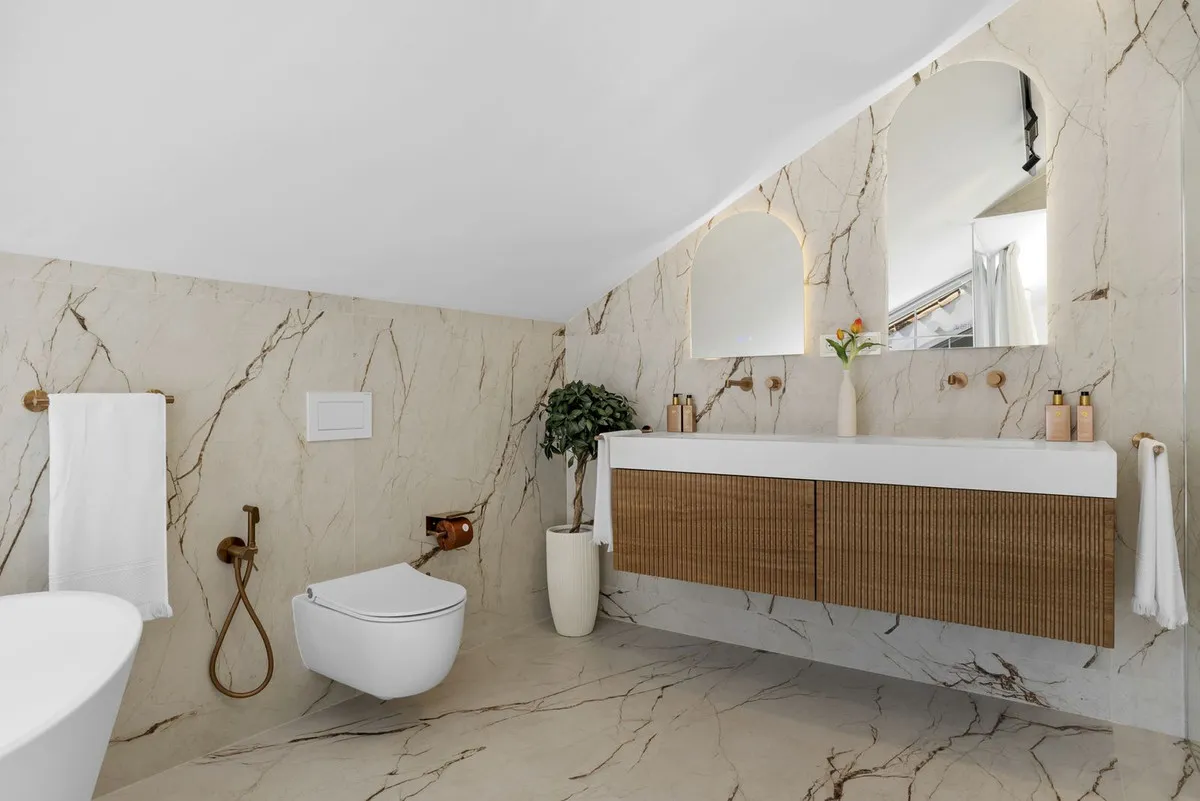 98c2fe4f-b455-4e05-bb32-4ac0fcc3e007