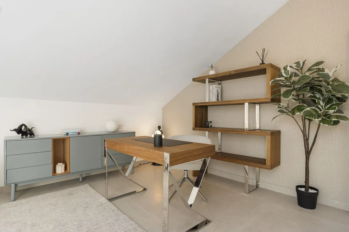 c8e0be7c-9bd3-4455-bcac-5a1996f669ae