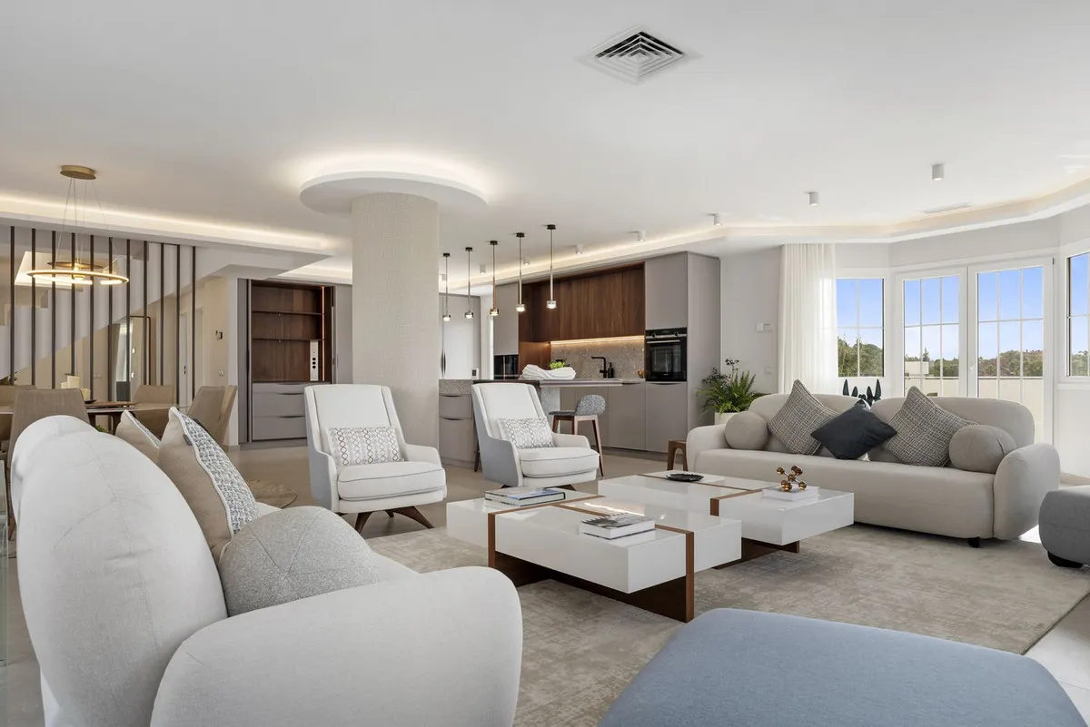 d712c33d-2079-4b9d-9172-b4b898b7e372