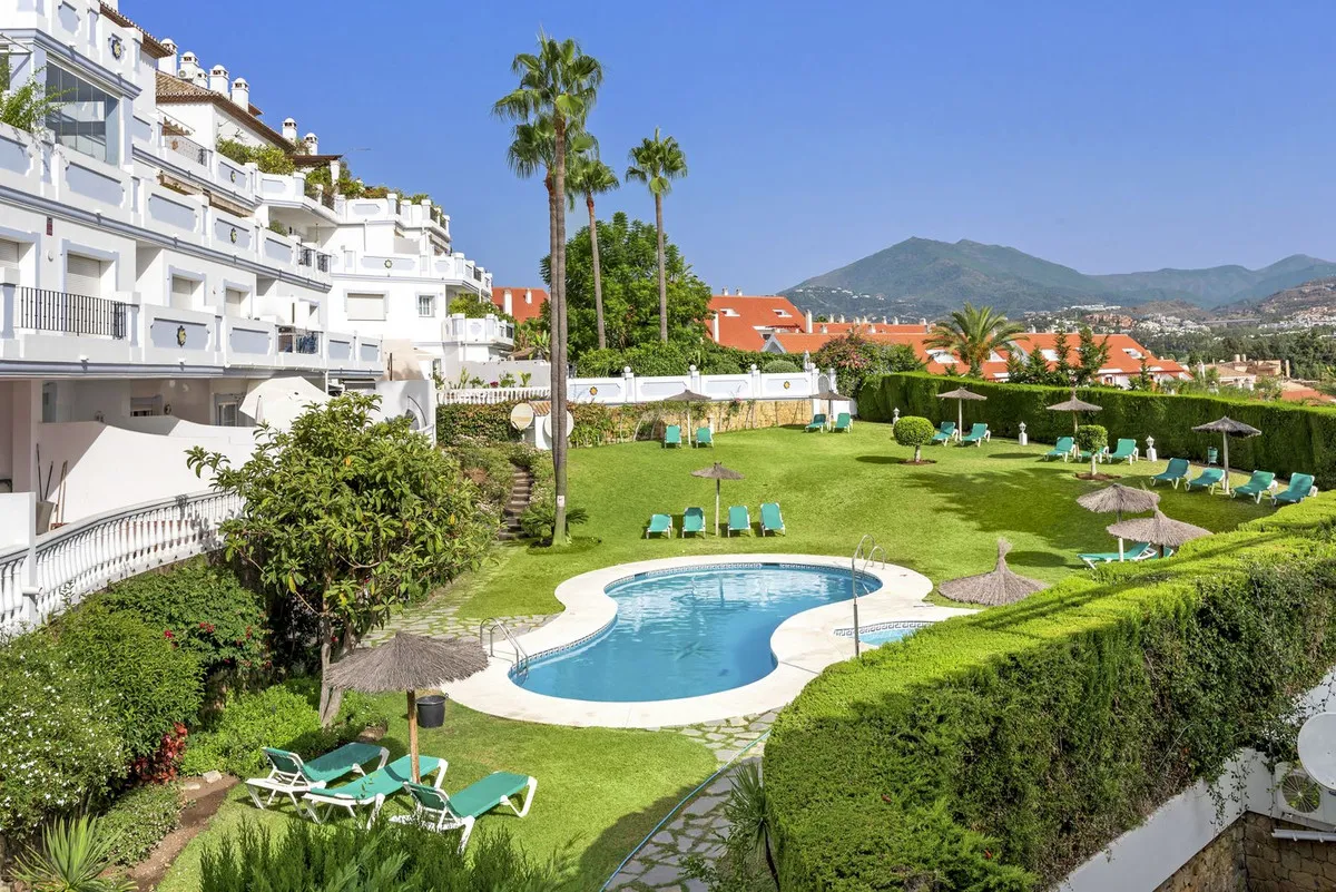 f2dbb6bf-f67d-4a0e-9e49-2c676d08e866