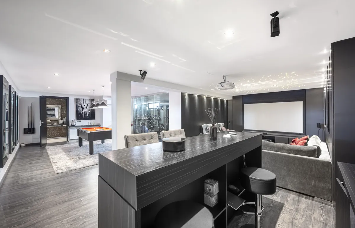 1b40e96f-6d41-4873-8644-ec769be5038f