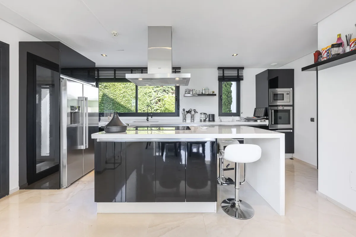 42247d78-70f5-40c7-8210-1997c1514afb