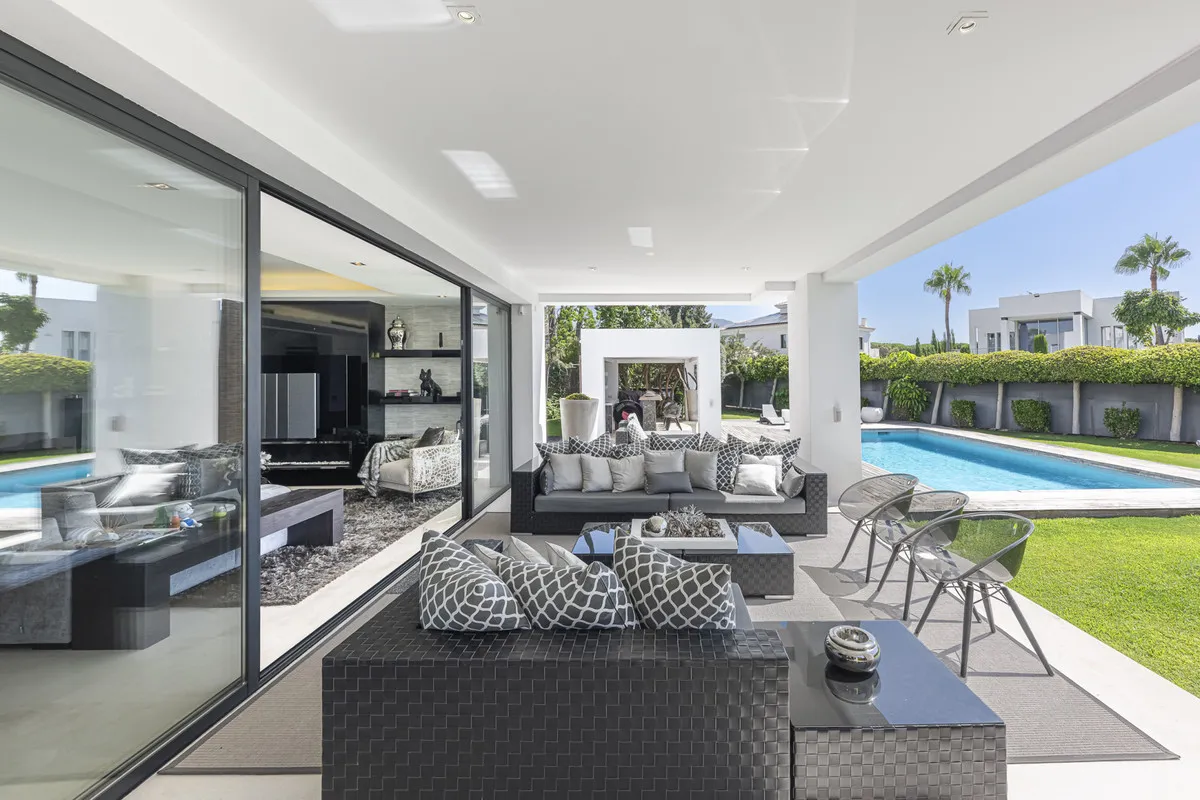 ea16642f-c503-4a21-8b26-e7dcfc1ee0ca