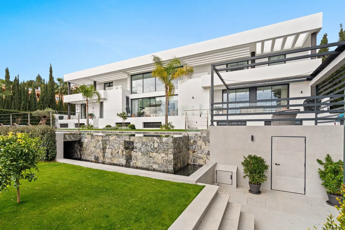 11e41198-5684-4142-be6e-5e46a9e0dd10