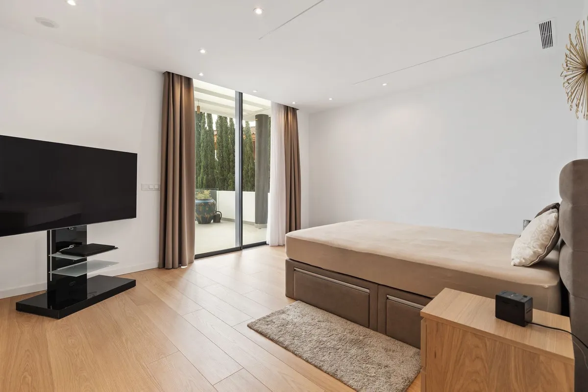 17d0e221-6ab3-4817-b574-76970e68e9b4