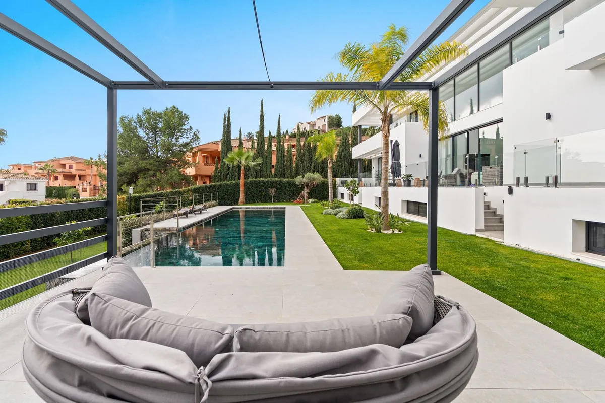 32eb6dfa-9e80-41c7-aa38-bf20d1e09dfa