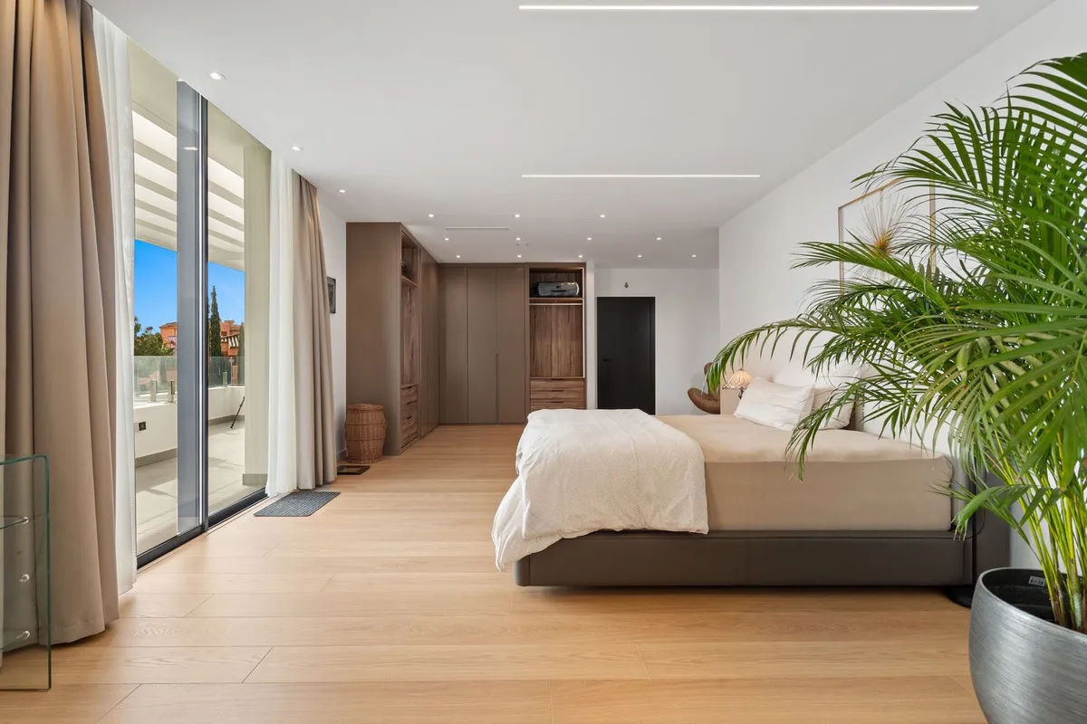 4d0a0532-c04c-41f2-a48c-f5b6518b7a03