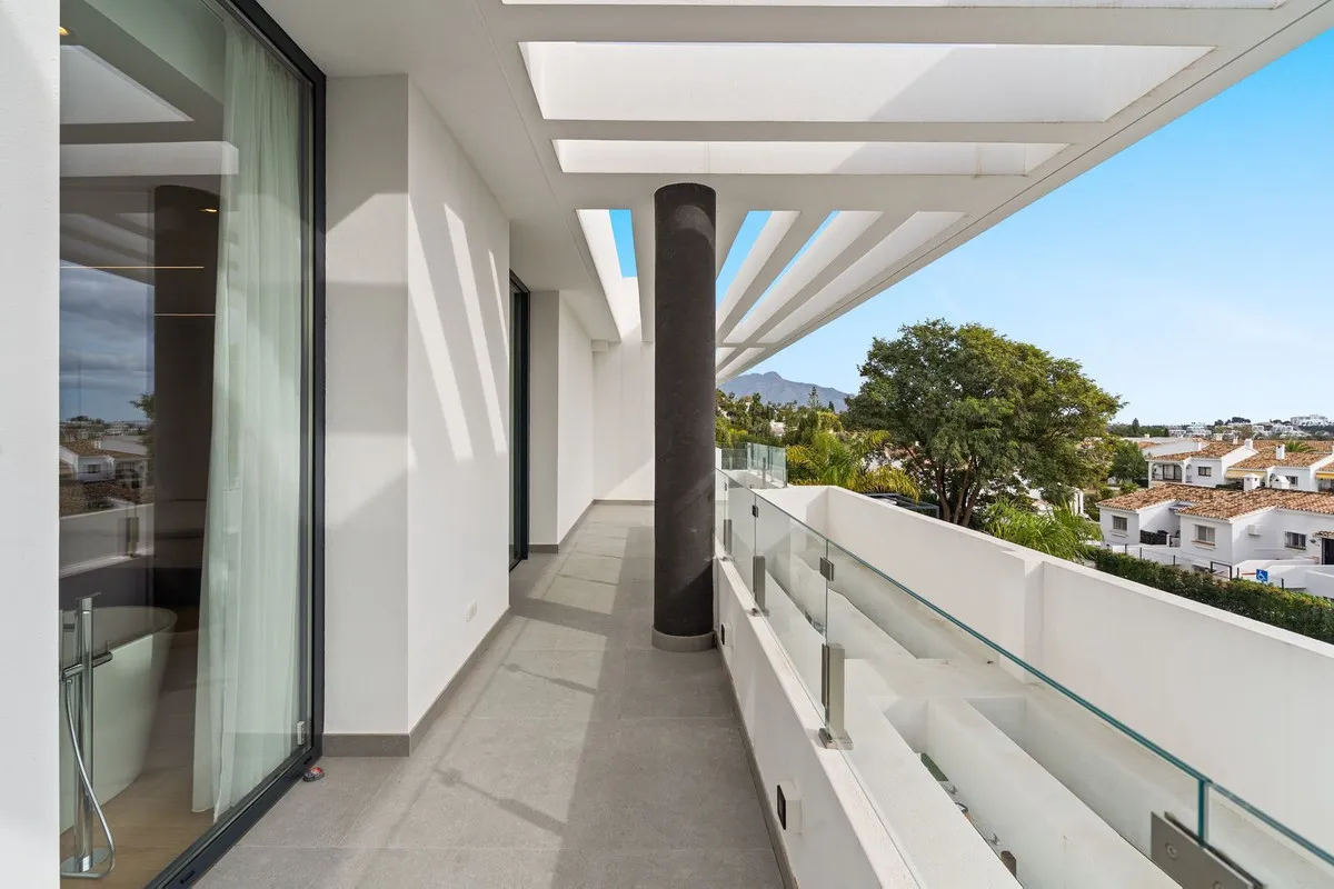 a7fc9510-b878-4a33-ab40-511834eb40ab