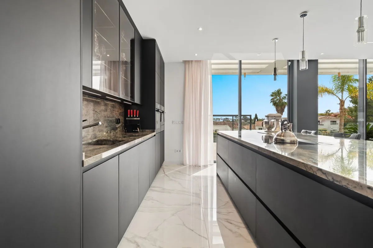 ab444cb8-23bf-4659-be88-96f855759ff9