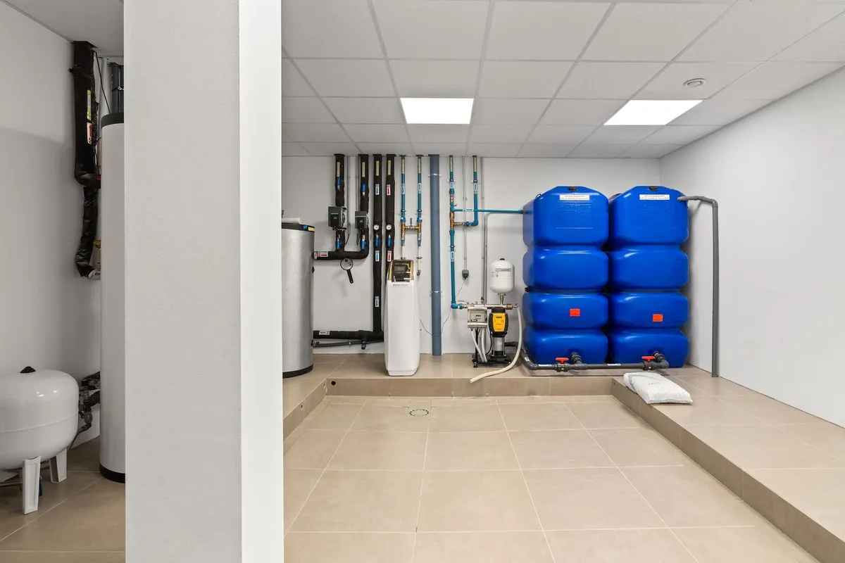 c20b0c39-22b8-463d-81f1-8ddf4855e825