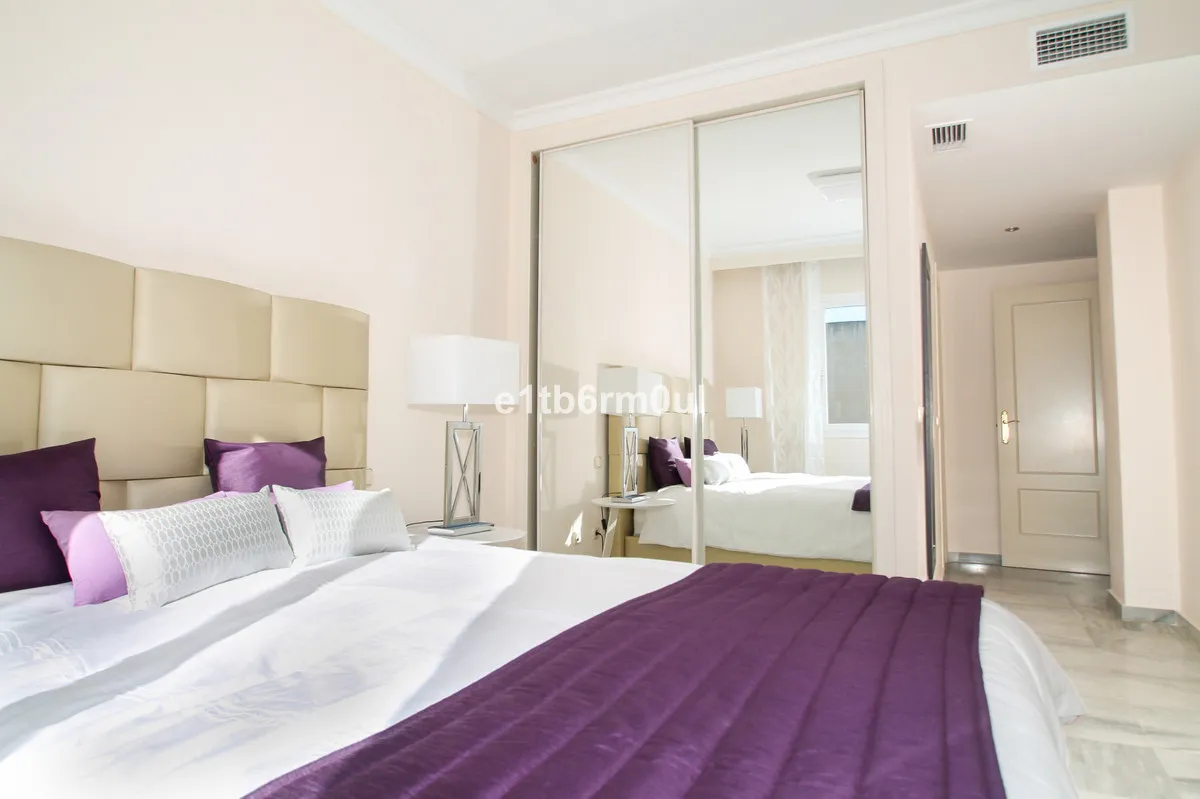 70baaae0-5411-4406-b646-7c42427de424