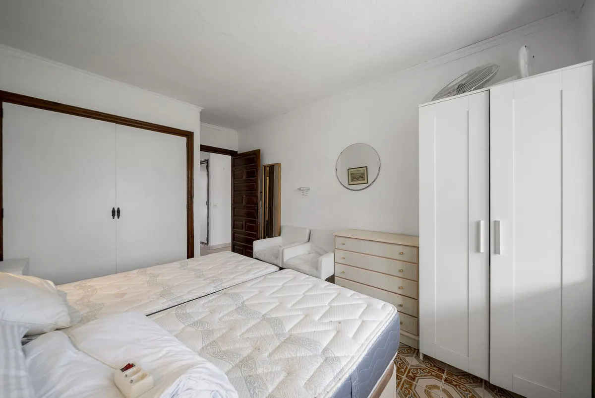 4cc758b1-9e39-449b-9b8d-ba5418dd8317