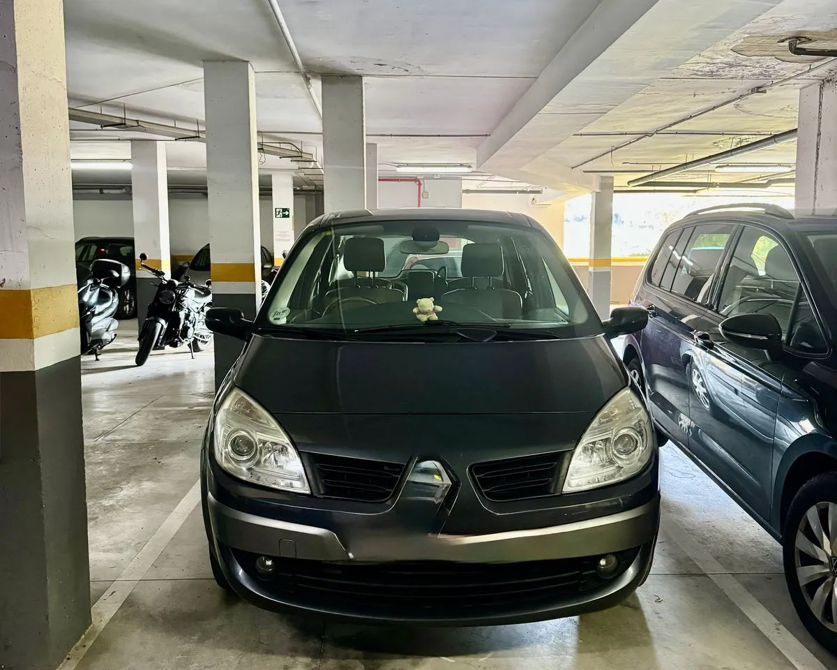 b4049ee1-fc6d-4a50-bbf6-f1894e55c72f