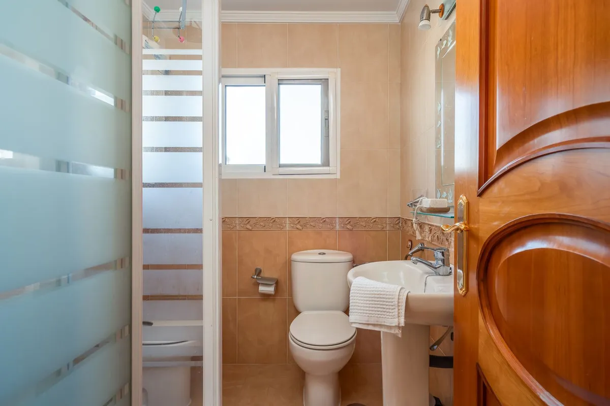 74b09bb9-be5a-4af6-8e4c-8540c1e43001