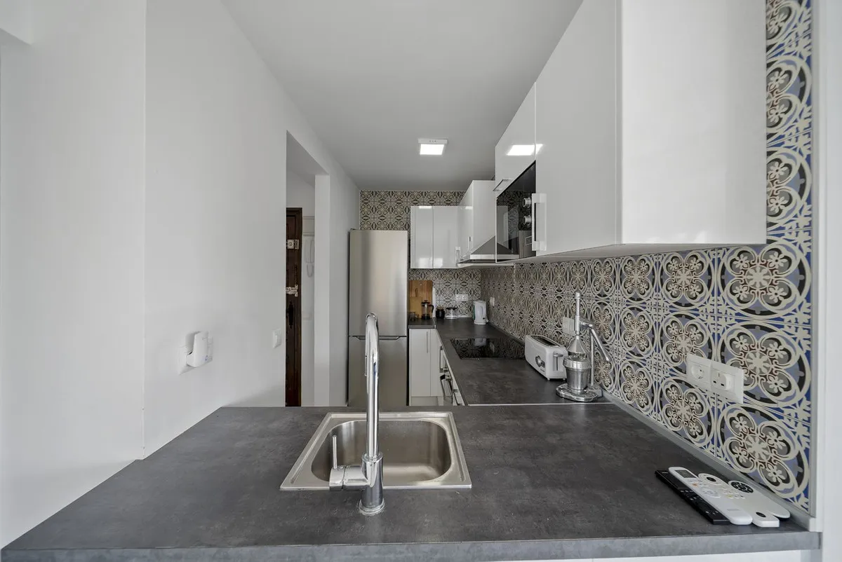 73f65099-d3aa-49d4-b5cb-c16353a0926d