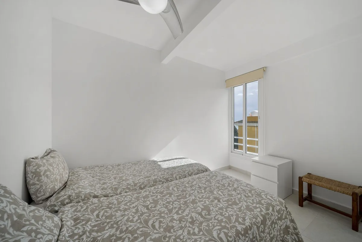 92b44f80-0973-41db-a128-43ec3e6070c2