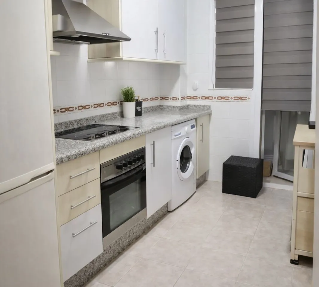 a1dff555-e925-4aae-8062-7f2482380cea