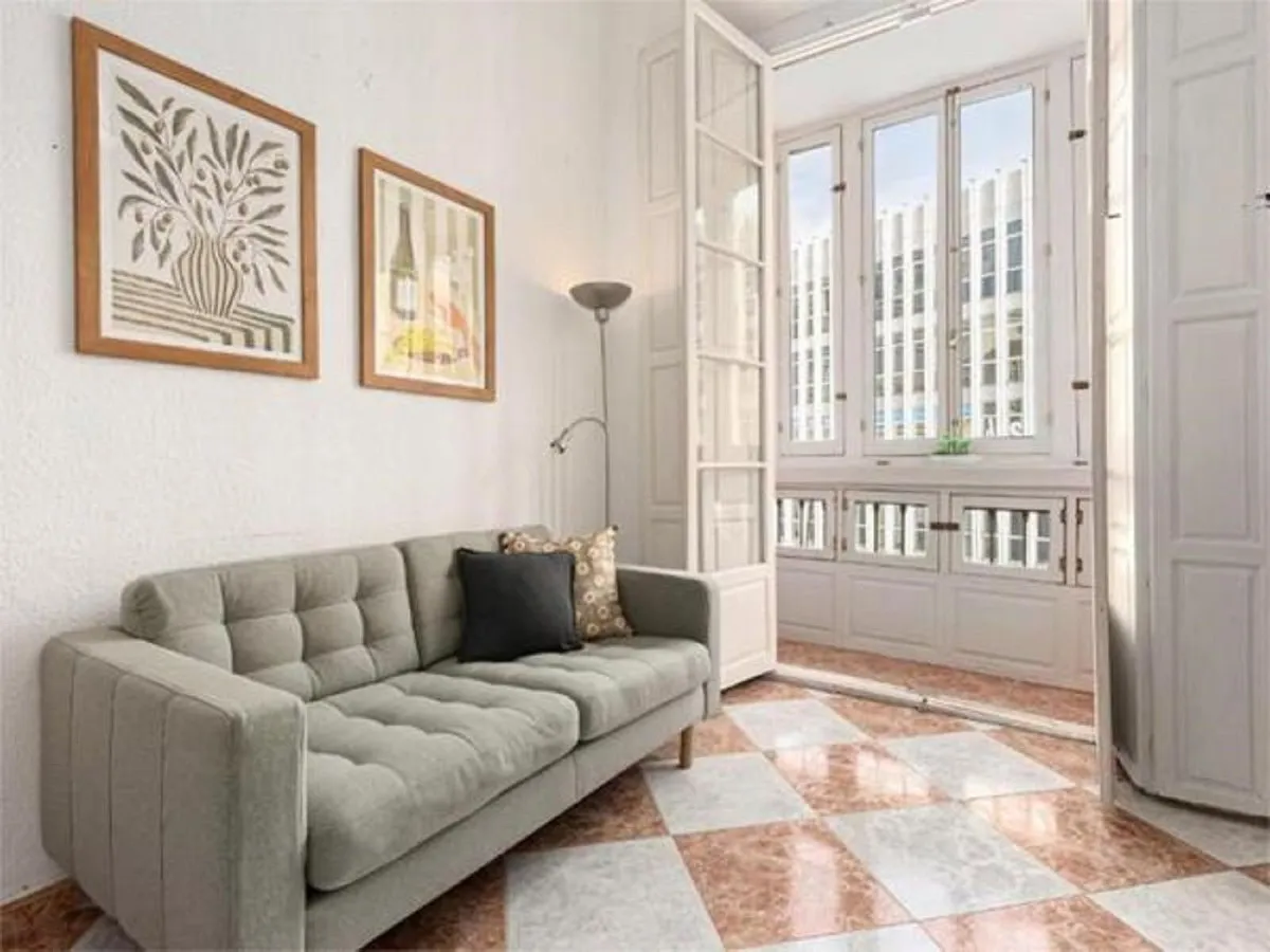 Chic 1-Bed Apartment in Málaga Historic Centre