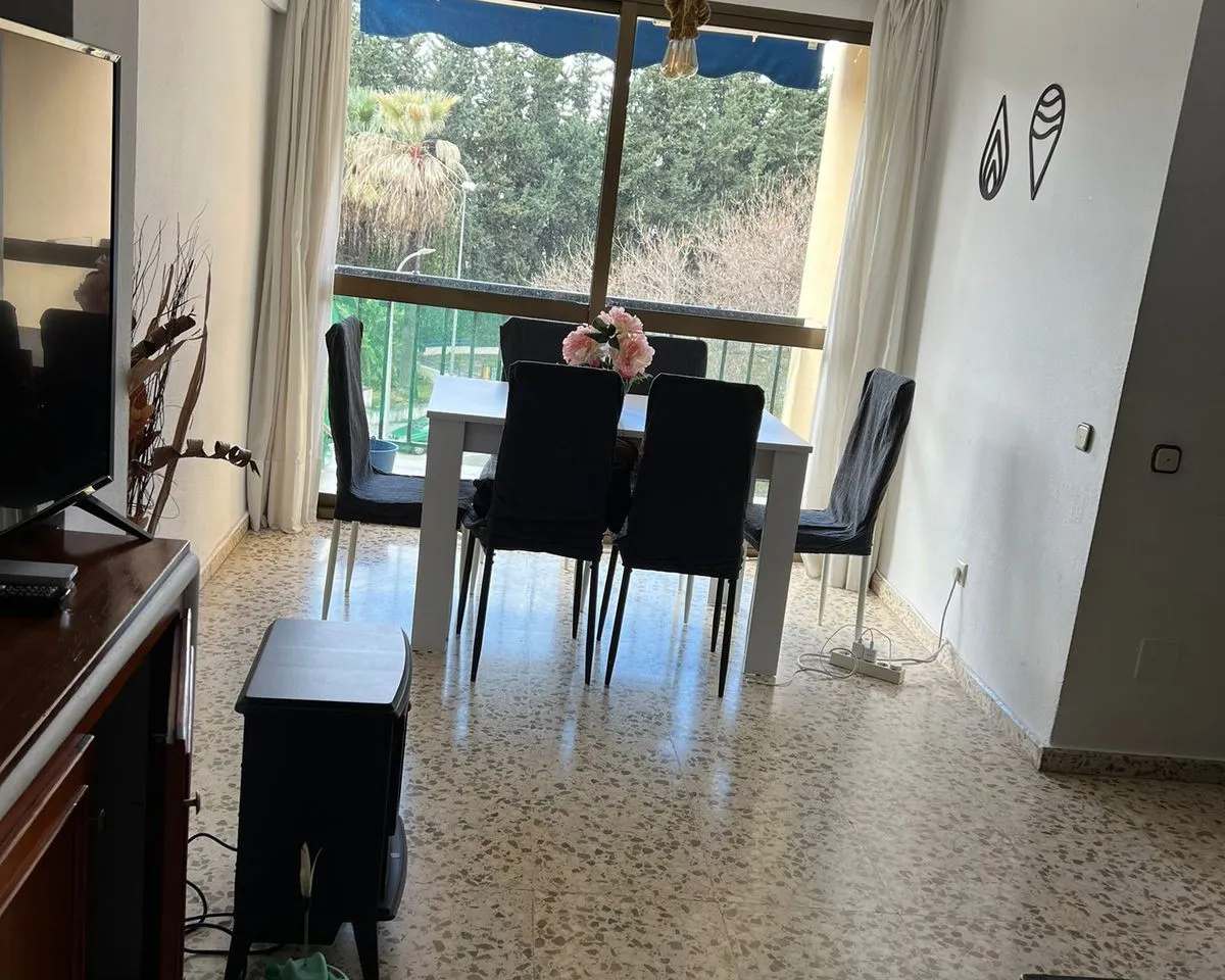 25f8e2eb-e588-447c-858d-28ff138480bb