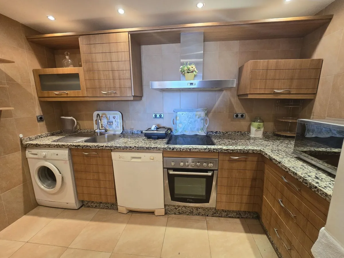 03082a10-7db8-482f-bf0a-004b6c1375a8