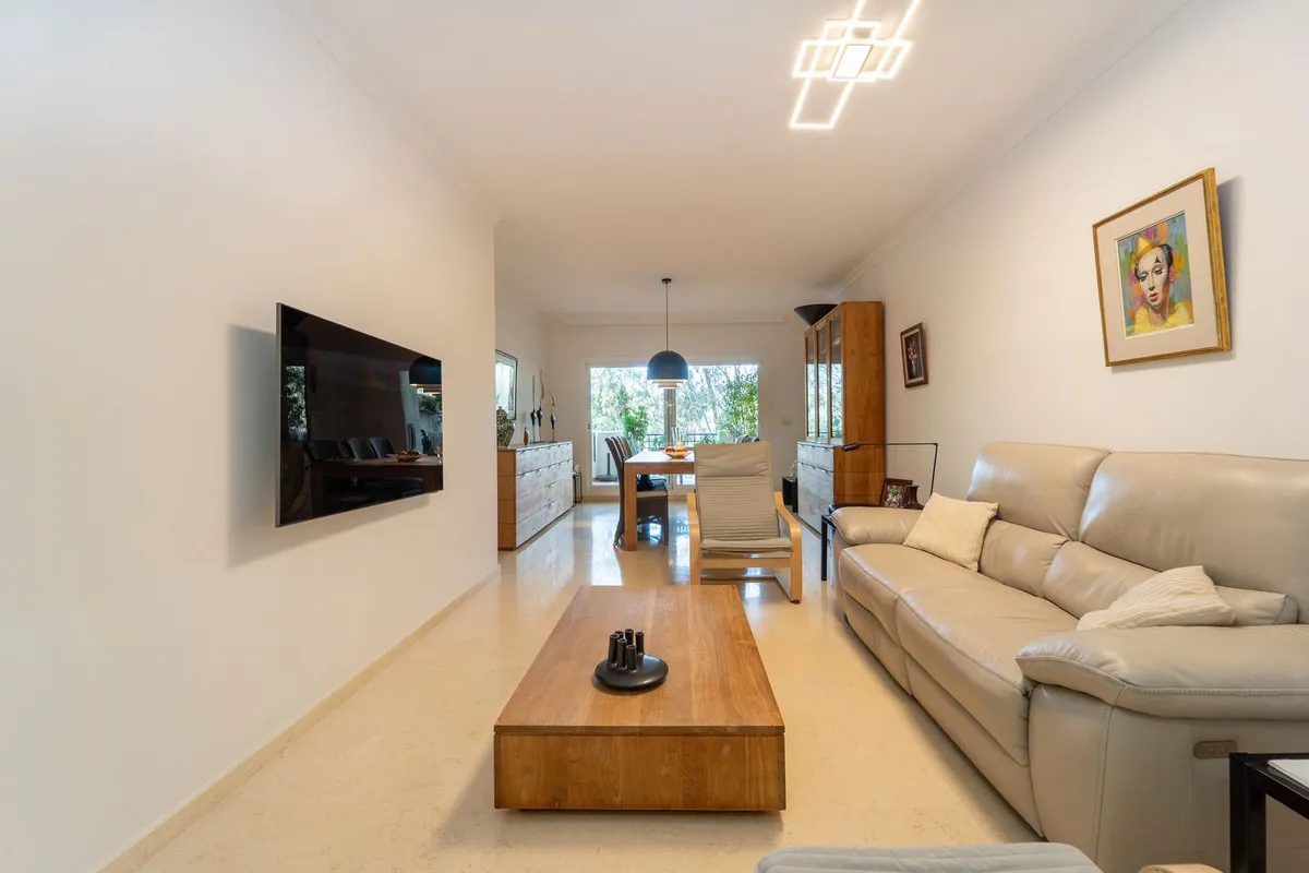 30b76f96-dcb7-4928-ae23-46ec01e3e092