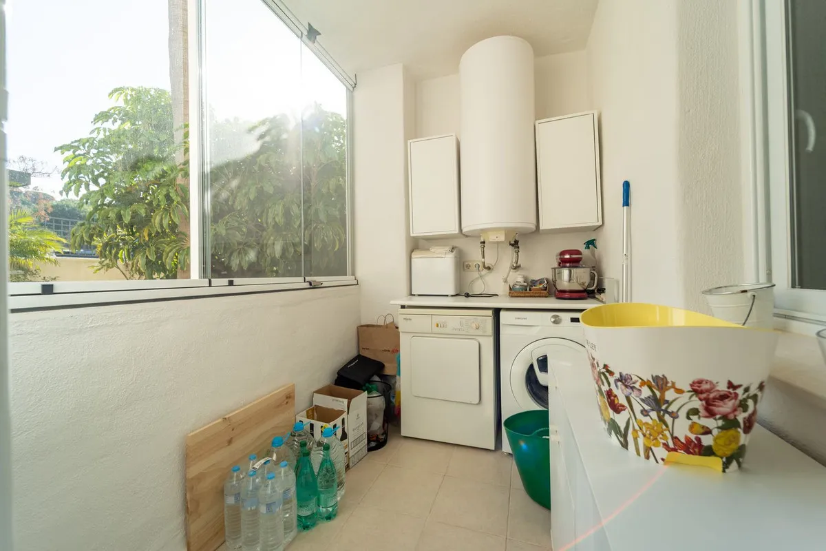 3e9ba2da-d1d6-41f6-bb38-2f52fd90d253