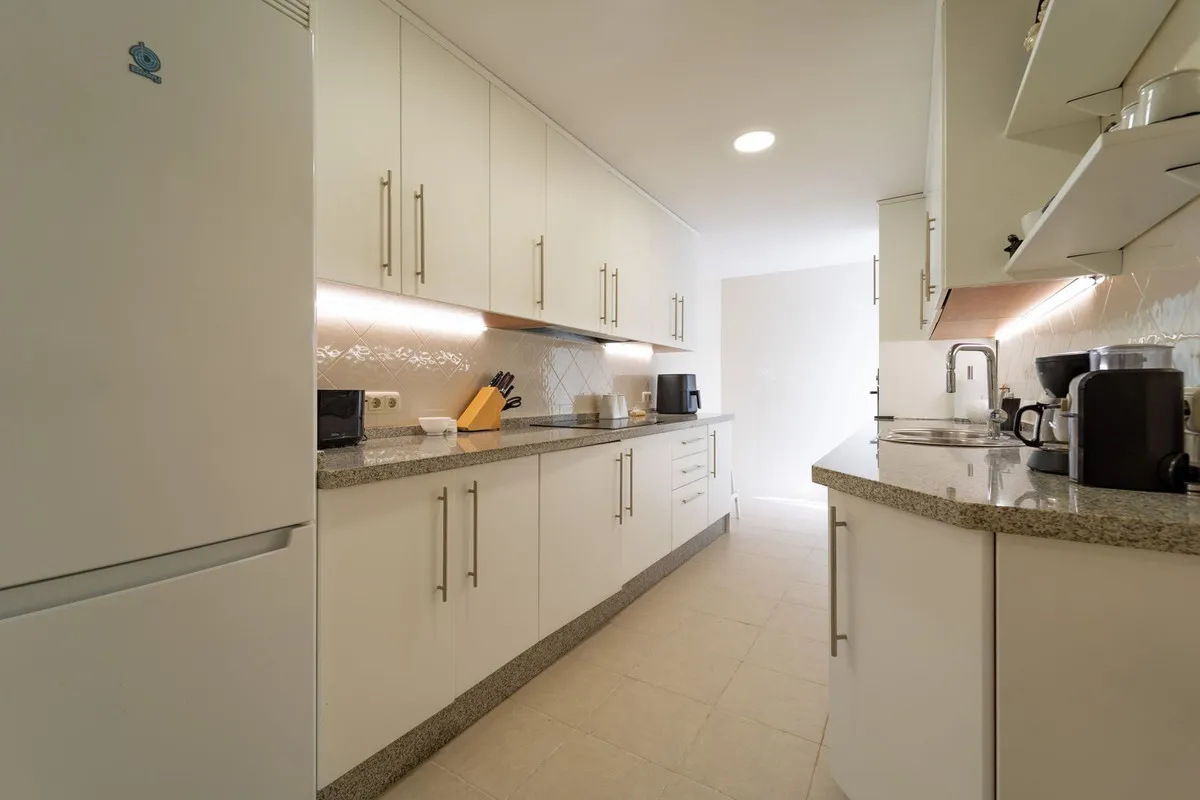 74047042-9c6e-4c33-9ada-d72b5545cf78