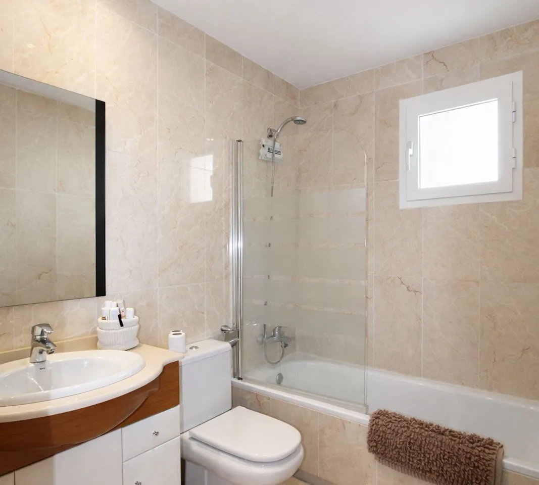 f9e4df03-fb3a-4c31-91f8-d6551e192530