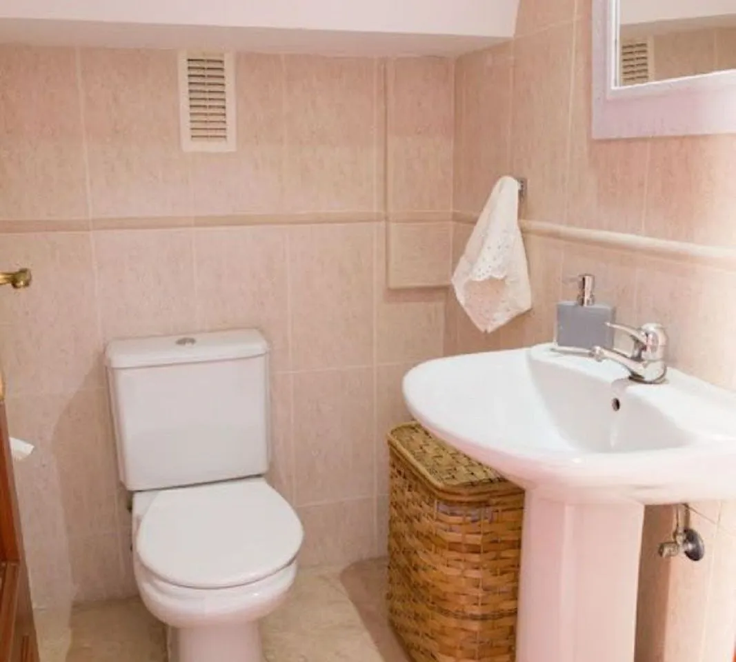 7b78b886-a022-48ea-8351-f4a45560a6f1