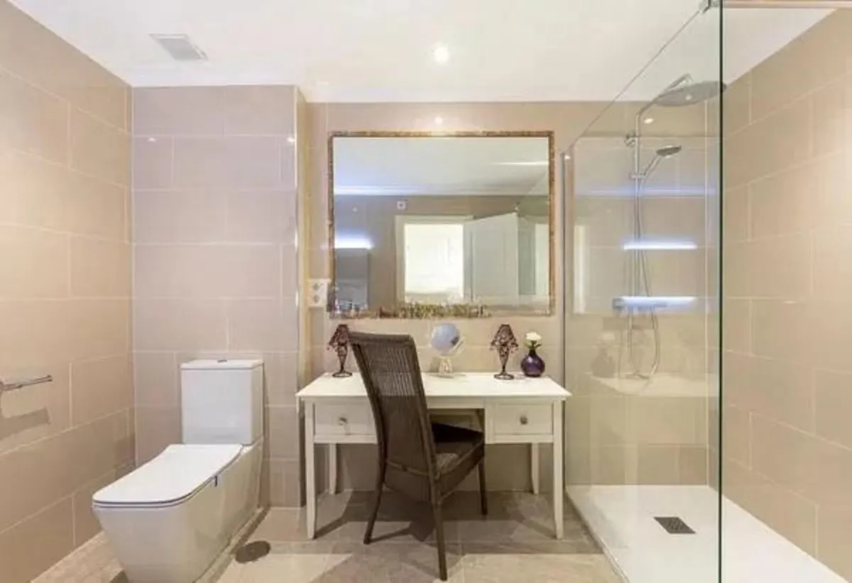 2b83a9f0-5ead-4d83-a937-40d1b052fe45