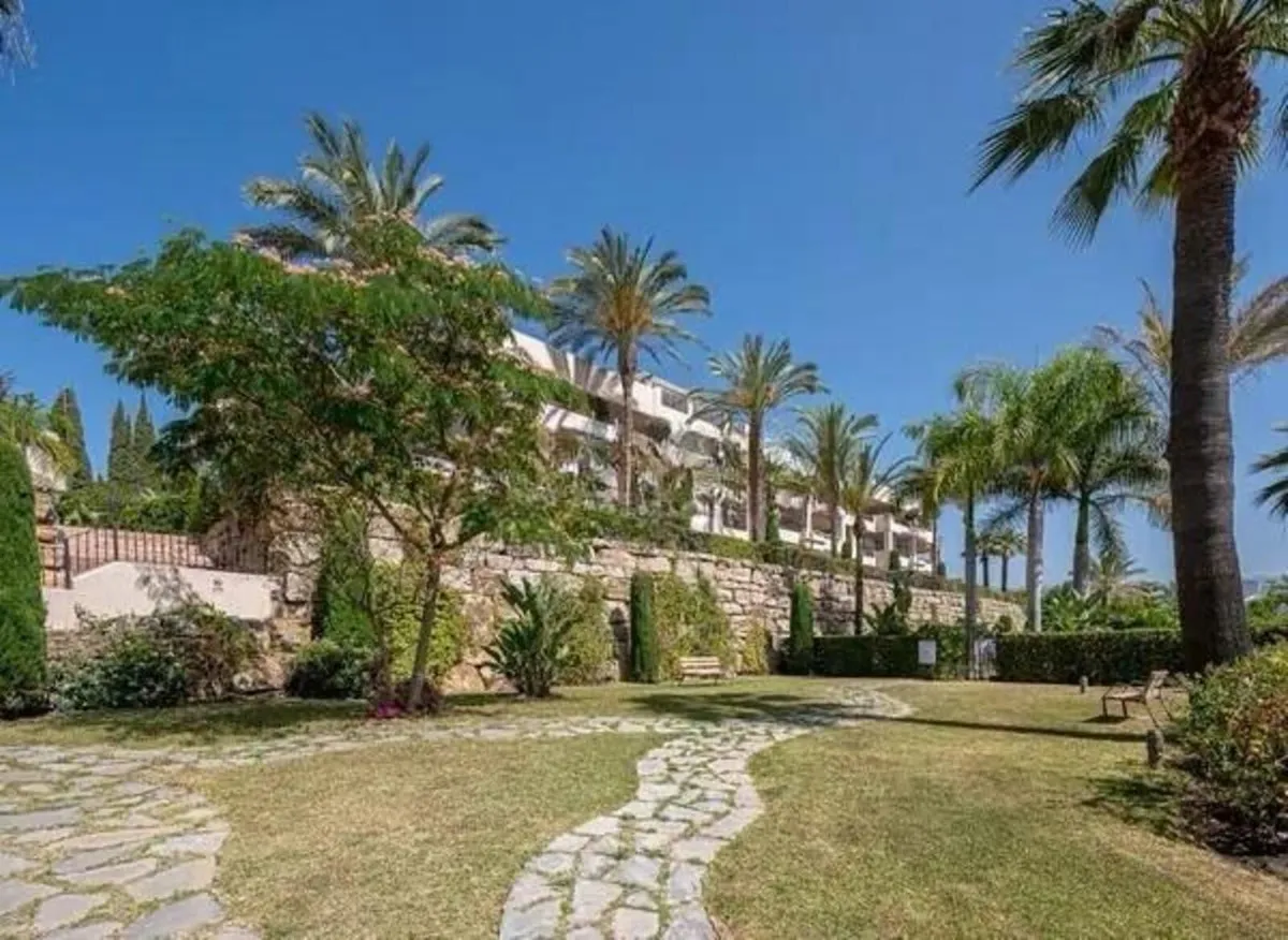 717e81f8-0b71-472f-837d-662955e01185