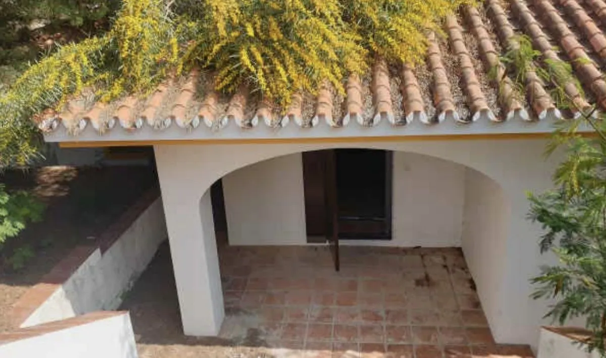 b06ced6c-8843-4ec6-9273-91f181bb0d9c