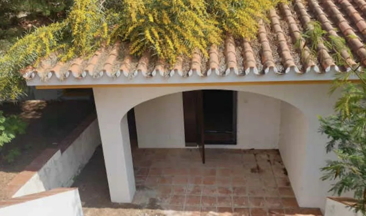 dc95a958-da36-48b4-b66c-71f81de9dfa0