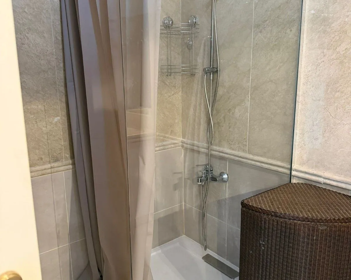 cd82c0d8-69d9-4020-af7f-09b826460806