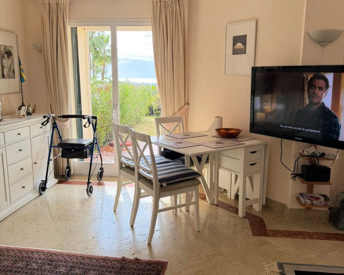 fcee3f32-9598-468b-bd24-c55a9a4b1596