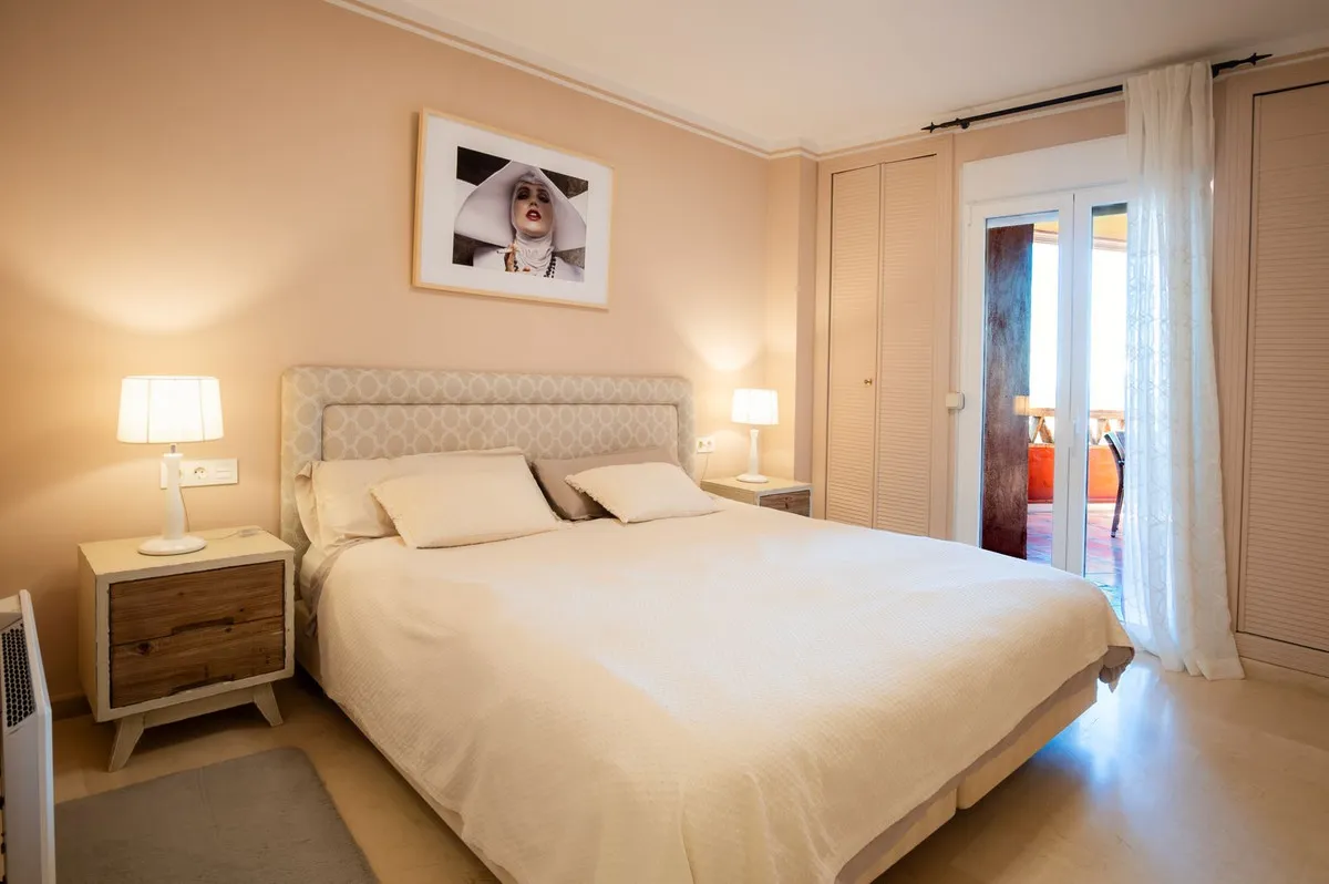 329aa57e-e90b-4046-bea3-3607f7769310