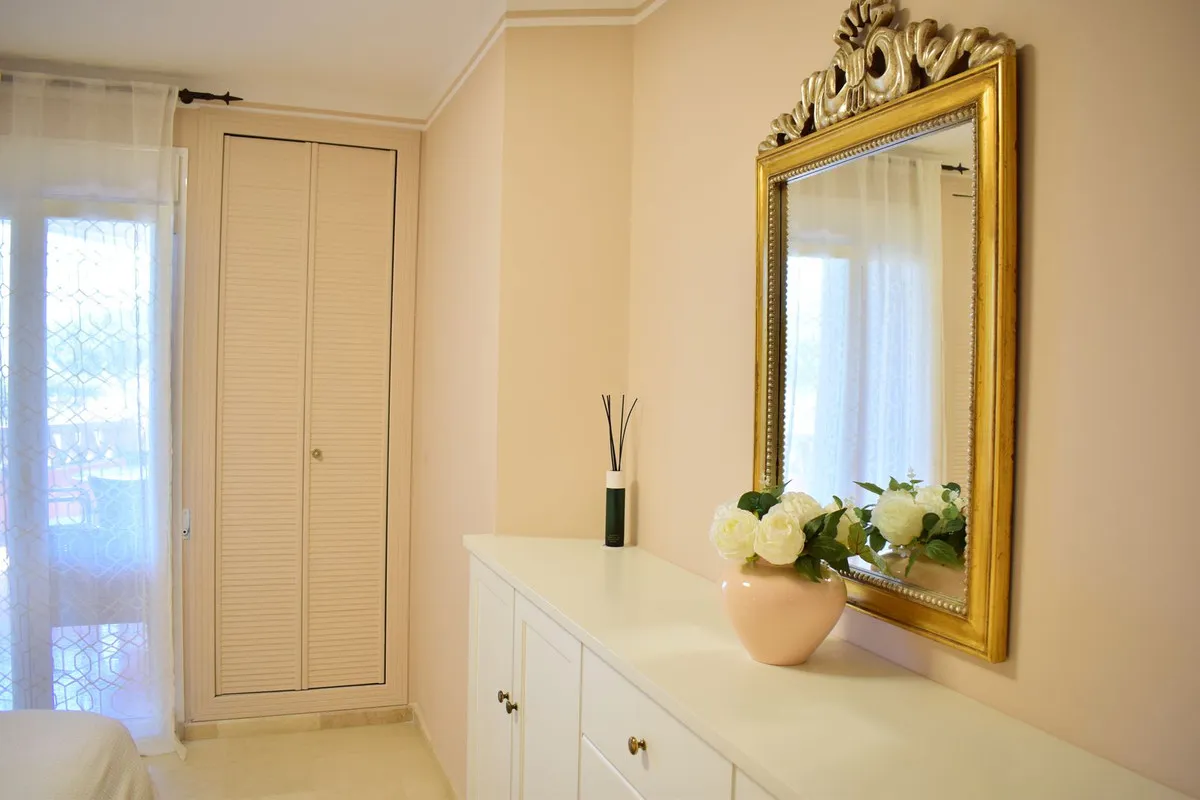 8fa6ce5f-0848-41e4-84c8-c45ace11e6f2