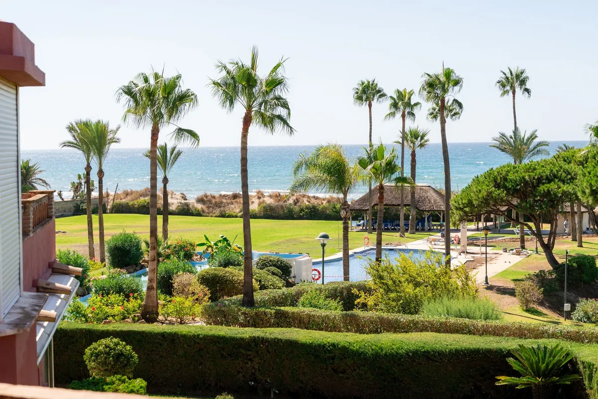 ebb04611-4aab-42da-a02b-ffd74e5147bd