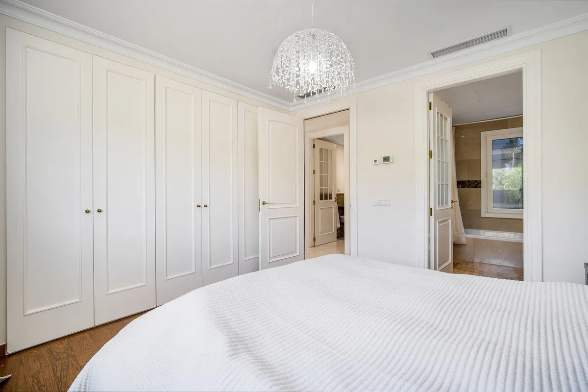 9ba32c39-a90e-41d7-9cbb-fbf2668ec7da