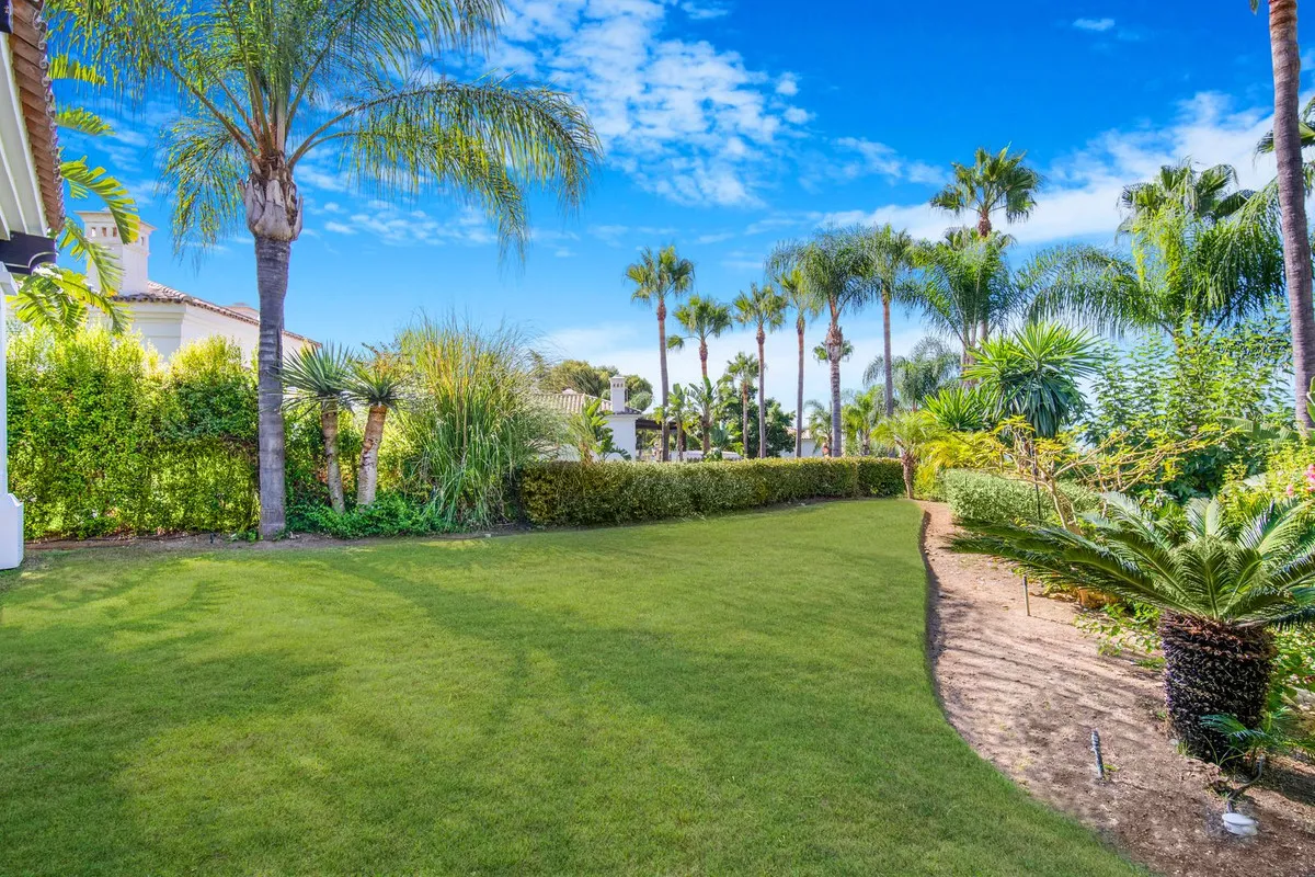 a6ccc737-1dfa-4c49-9fa4-bc5c8063d165