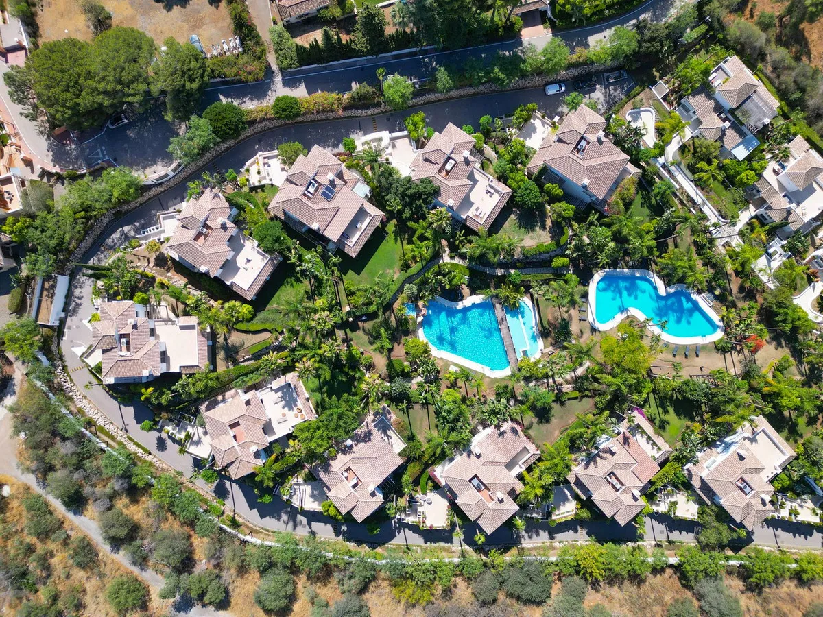 f4ac16b5-1ef5-48c1-ab38-5becafd18bef