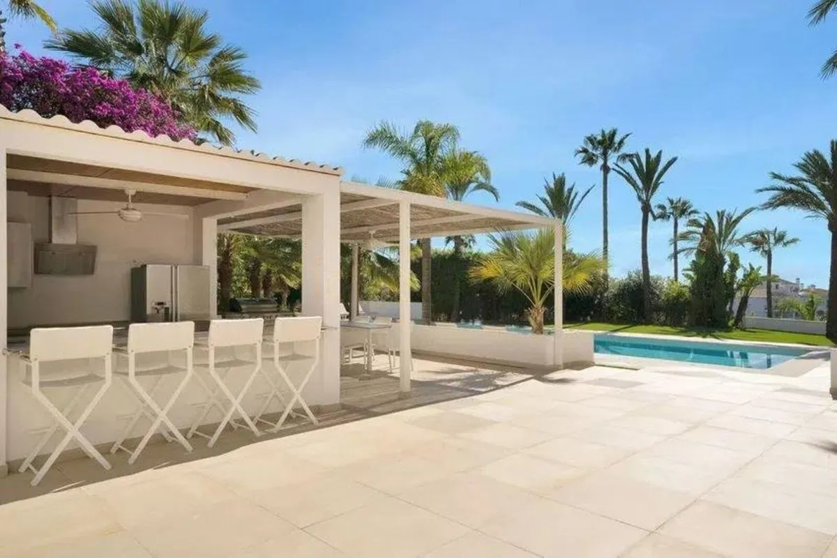 4a96fd8c-7689-4619-9afc-c230ef07f95c